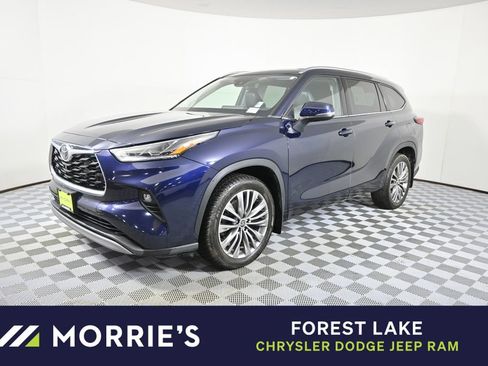 Used 2022 Toyota Highlander Platinum image 1