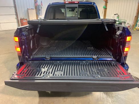 Used 2022 Nissan Frontier PRO-4X w/ Technology Package image 8