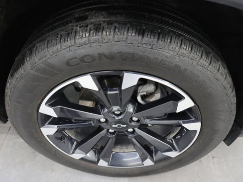 Used 2025 Chevrolet Equinox RS w/ Safety and Technology Package AWD/4WD image 3