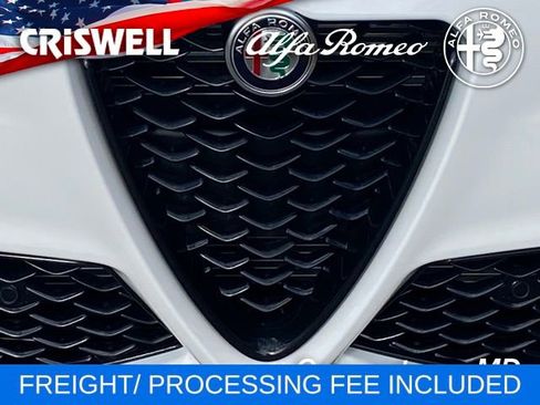 New 2025 Alfa Romeo Giulia AWD image 11