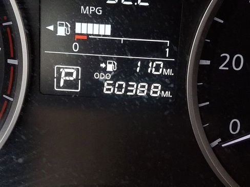 Used 2020 Nissan Kicks S image 15