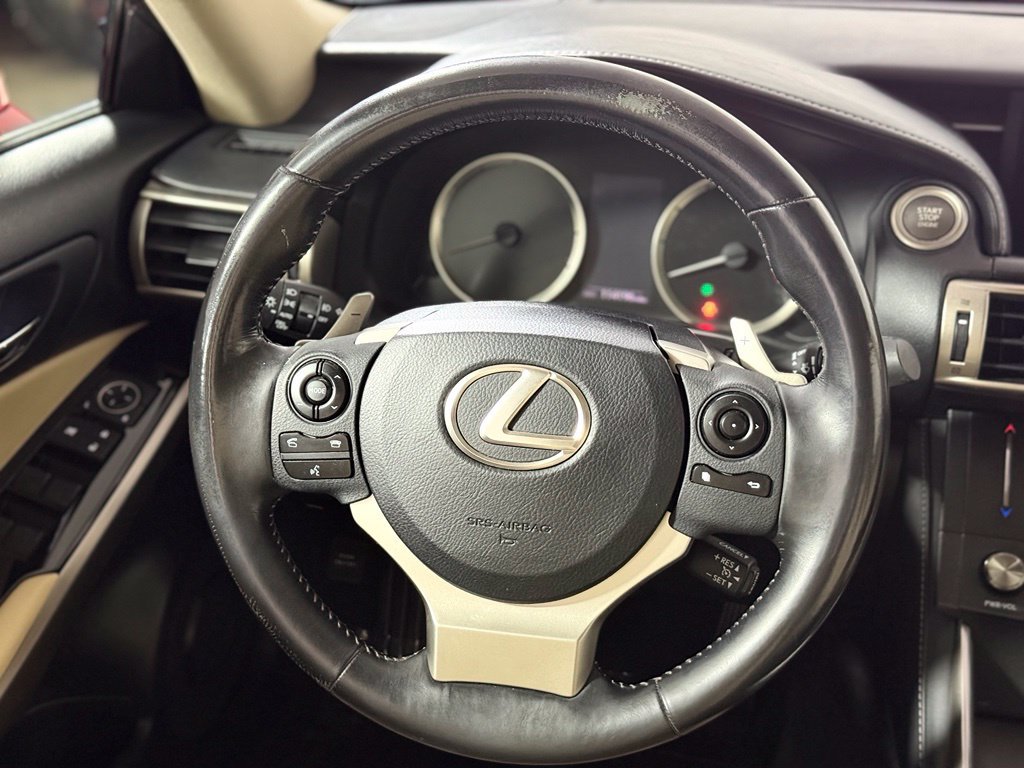 Used 2016 Lexus IS 200t RWD image 13