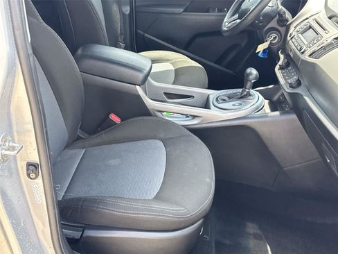 Used 2016 Kia Sportage LX AWD/4WD image 17