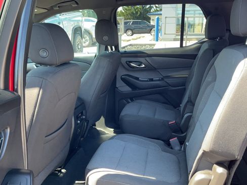 Used 2023 Chevrolet Traverse LT w/ Midnight/Sport Edition AWD/4WD image 13
