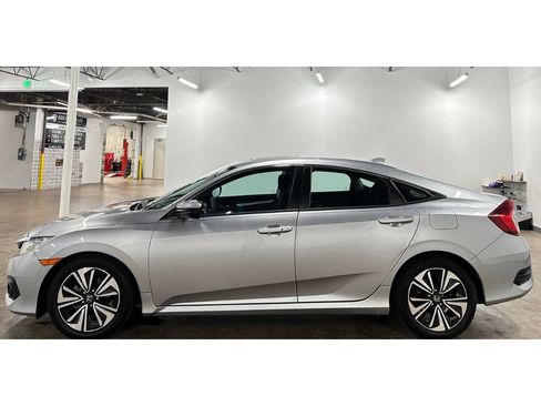 Used 2016 Honda Civic EX-T image 8