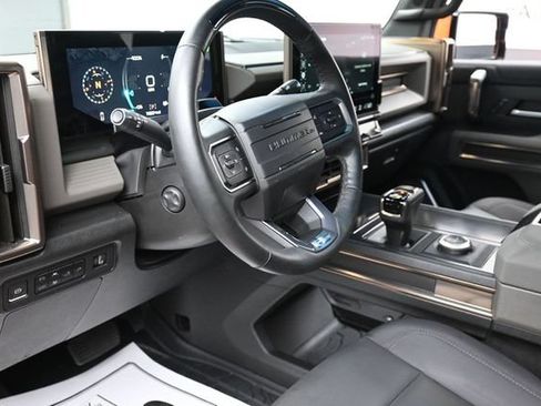 Used 2024 GMC Hummer EV 3X AWD/4WD image 14