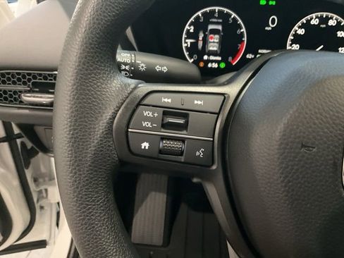 New 2026 Honda HR-V LX image 9