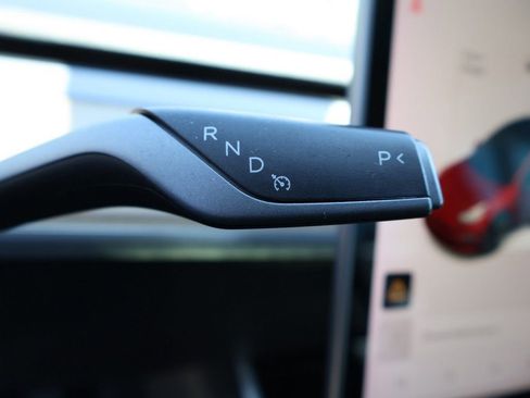 Used 2018 Tesla Model 3 Long Range RWD image 42