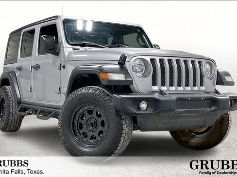 Used 2018 Jeep Wrangler Unlimited Sport image 1