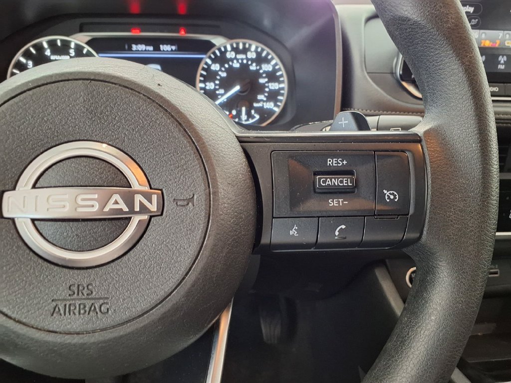 Used 2023 Nissan Rogue S FWD image 6