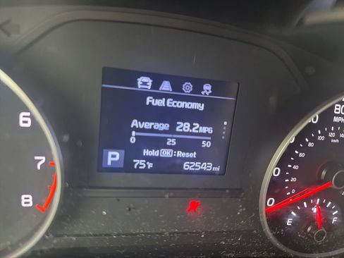 Used 2022 Kia Sportage LX FWD image 9