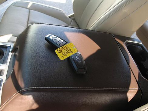 Used 2018 Ford F150 Lariat AWD/4WD image 45
