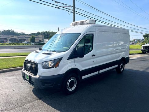 Used 2021 Ford Transit 150 T-150 148 Med Rf 8670 GVWR RW image 2