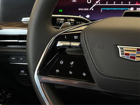 New 2026 Cadillac Escalade Platinum Sport w/ LPO, ONYX Package image 29