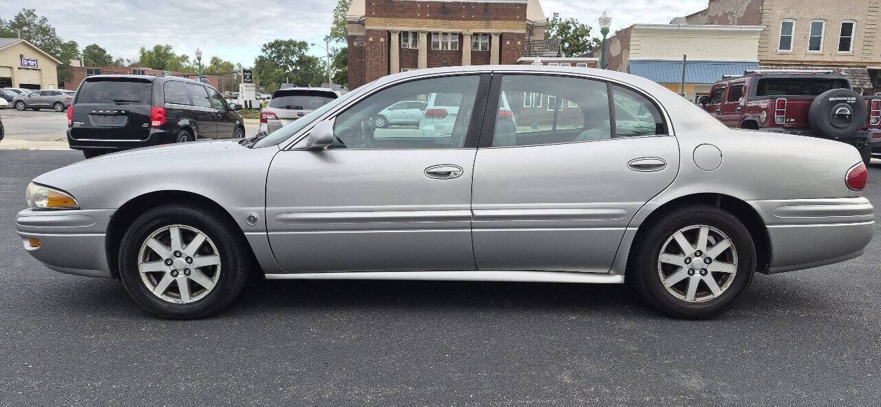 Used 2005 Buick Le Sabre Custom w/ Leather and Comfort Group FWD image 2