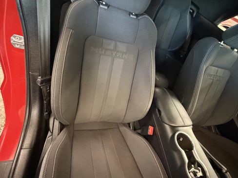 Used 2018 Ford Mustang Convertible image 12