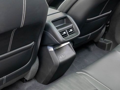 New 2026 Cadillac Lyriq Luxury image 19