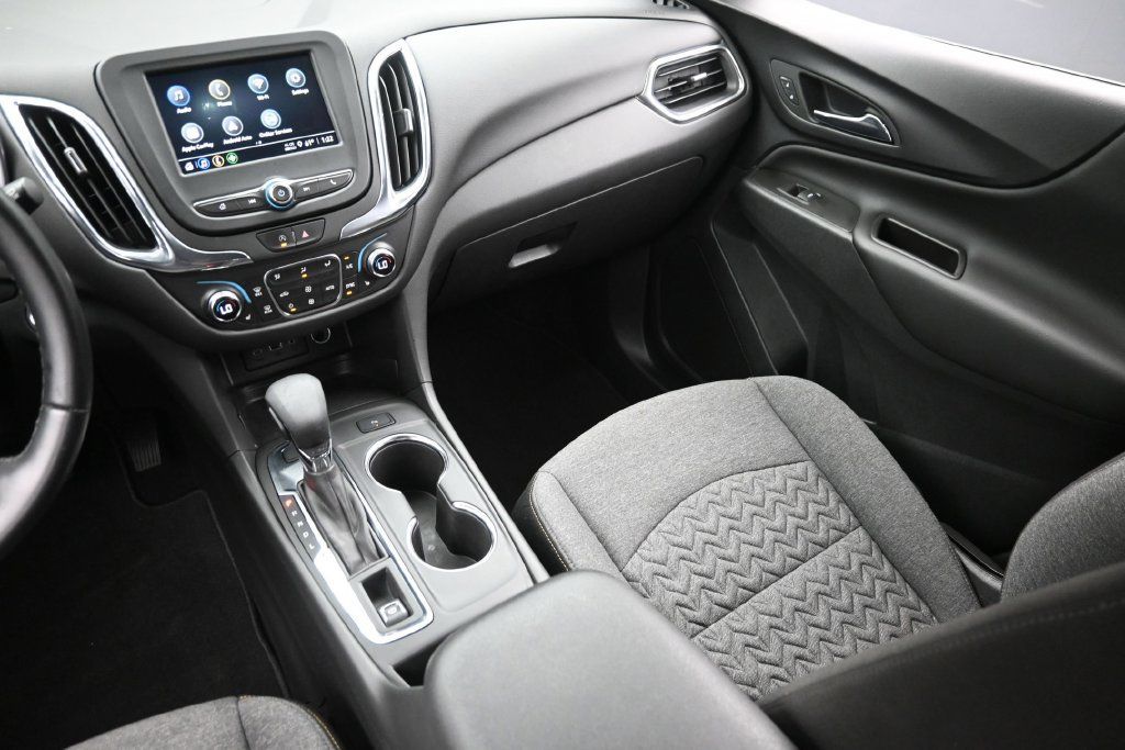 Used 2023 Chevrolet Equinox LT AWD/4WD image 16