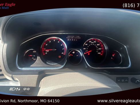 Used 2016 GMC Acadia SLT w/ Technology Package image 19