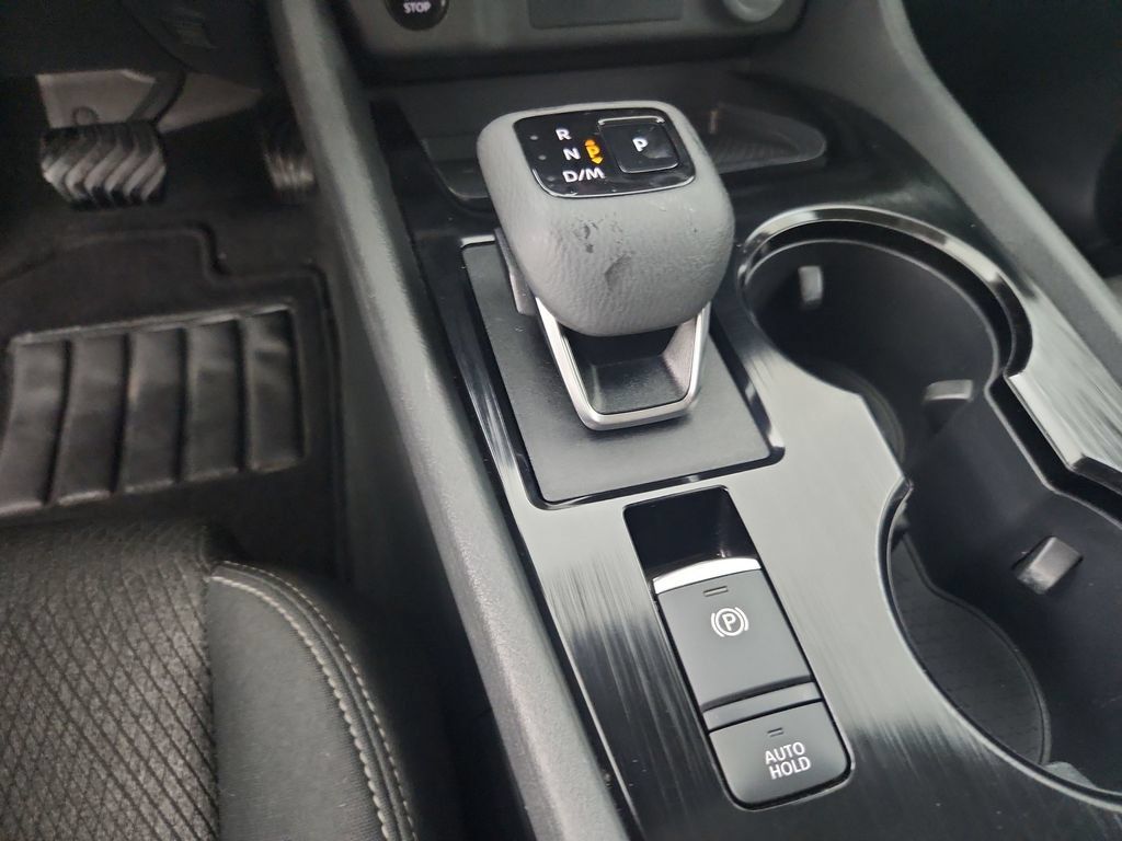 Used 2025 Nissan Rogue SV FWD image 30