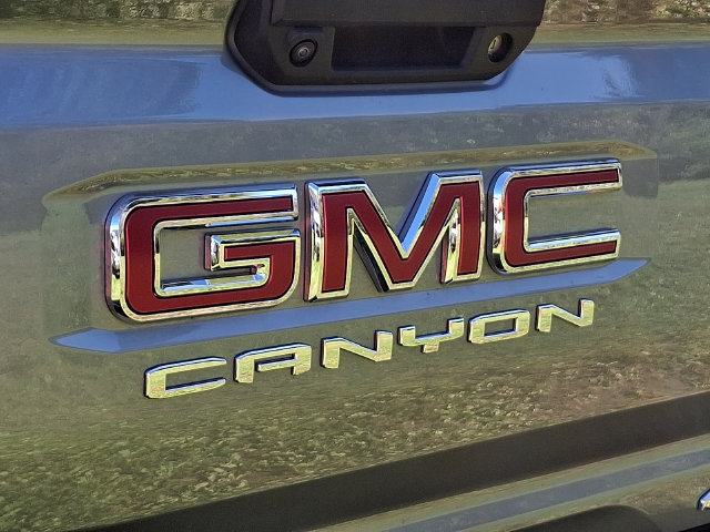 Used 2026 GMC Canyon AT4X AWD/4WD image 38