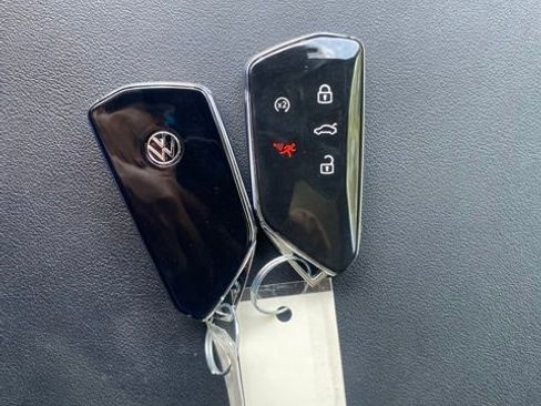 Used 2024 Volkswagen Atlas Cross Sport SEL R-Line AWD/4WD image 26