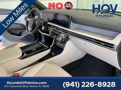 Certified 2025 Hyundai Tucson Limited FWD image 31