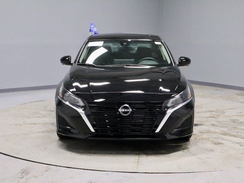 Certified 2025 Nissan Altima 2.5 SL image 8