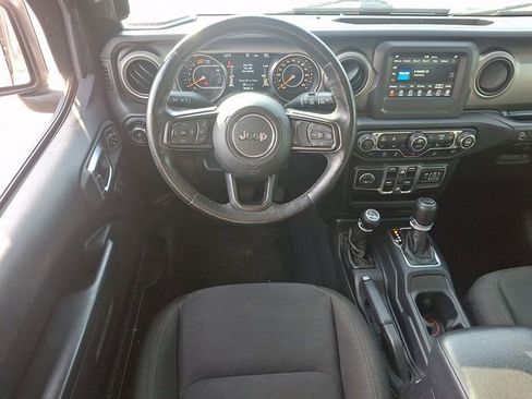 Used 2020 Jeep Wrangler Unlimited Sport image 11