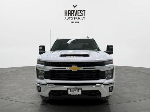 Used 2025 Chevrolet Silverado 2500 LT w/ Convenience Package AWD/4WD image 11