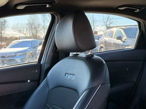 Used 2023 Kia Forte GT-Line w/ GT-Line Premium Package image 24