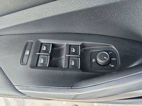 Used 2024 Volkswagen Jetta S FWD image 32