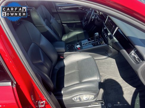 Used 2023 Porsche Macan AWD/4WD image 35