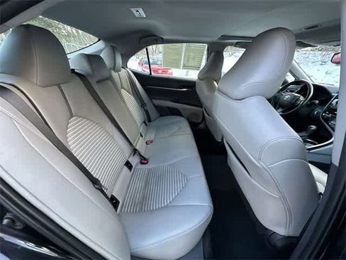 Used 2023 Toyota Camry SE image 22