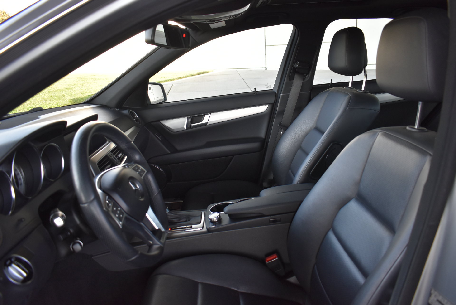 Used 2013 Mercedes-Benz C 300 4MATIC Sedan image 16