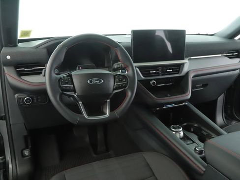 Used 2025 Ford Explorer ST-Line w/ Premium Package AWD/4WD image 2