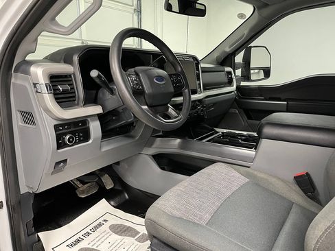Used 2024 Ford F250 XLT w/ XLT Premium Package AWD/4WD image 22