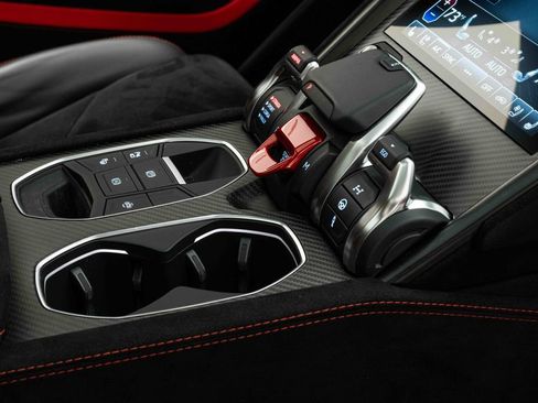 Used 2024 Lamborghini Urus Performante image 18