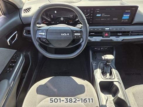 Used 2025 Kia K4 EX FWD image 11