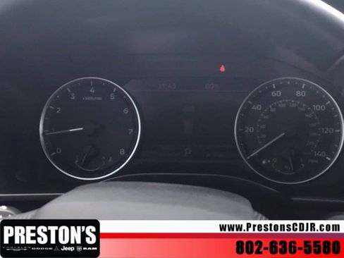 Used 2025 Mitsubishi Outlander AWD image 20