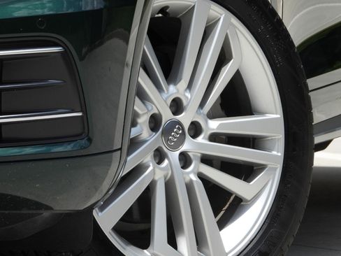 Used 2019 Audi Q5 2.0T Premium Plus w/ Premium Plus Package AWD/4WD image 6