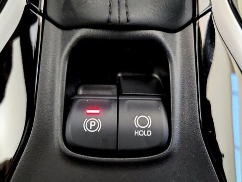 Certified 2021 Toyota Corolla SE w/ SE Premium Package FWD image 28