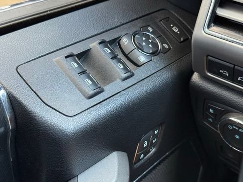 Used 2021 Ford F450 Platinum w/ FX4 Off-Road Package AWD/4WD image 19