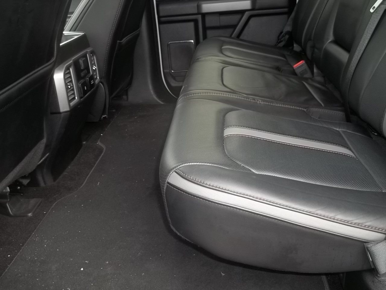 Used 2018 Ford F150 Platinum w/ Equipment Group 701A Luxury AWD/4WD image 14
