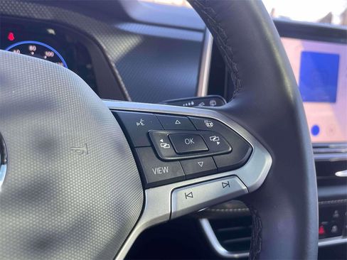 New 2024 Volkswagen Atlas Cross Sport SEL R-Line image 22