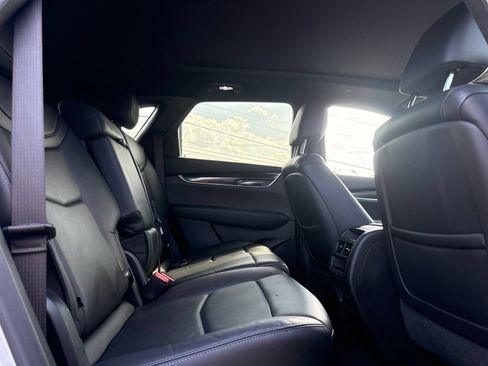 Used 2020 Cadillac XT5 Premium Luxury AWD/4WD image 33