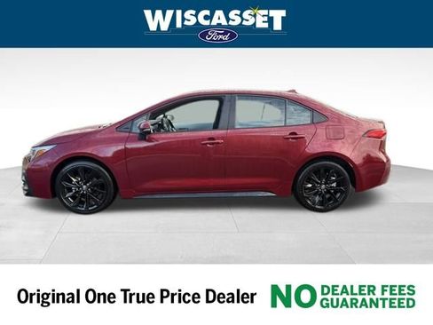 Used 2024 Toyota Corolla SE image 2