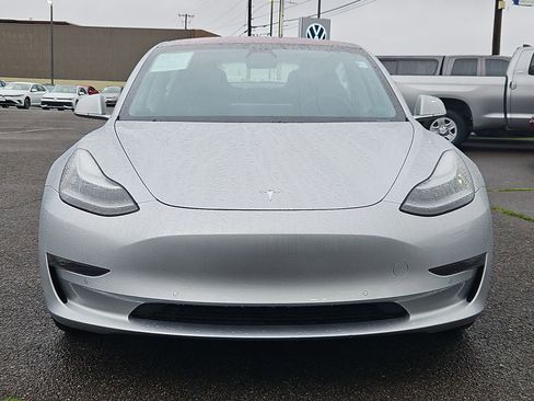Used 2018 Tesla Model 3 Long Range image 8