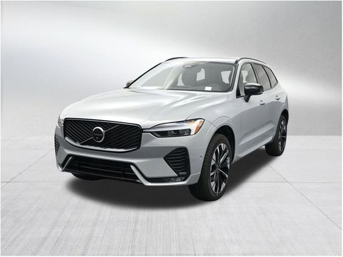 New 2026 Volvo XC60 B5 Plus AWD/4WD image 8