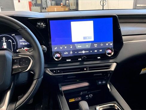 New 2026 Lexus RX 450h AWD image 7